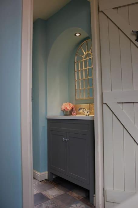 Boutique Fisherman'S Cottage In Old Town Scarborough Exterior foto